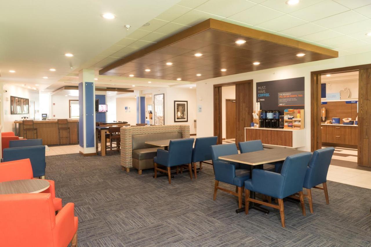 Holiday Inn Express & Suites La Porte By Ihg Exterior photo
